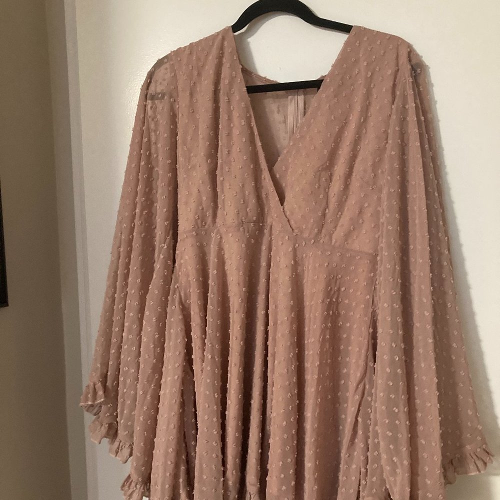 Dramatic wide sleeve rose-colored dotted mini dress